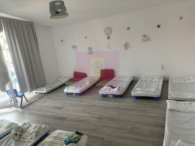 Vila D+P+1+M cu teren 446 mp Drumul Sarii.